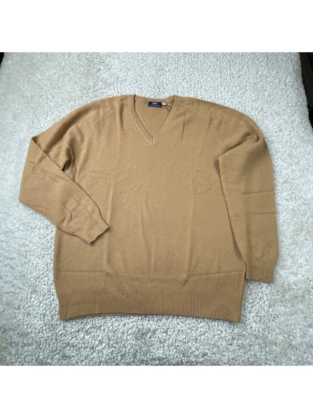 Gobi Cashmere V-Neck Sweater Camel Brown Mens XL NEW DEFECTS